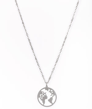 Globe Necklace "Wanderlust"